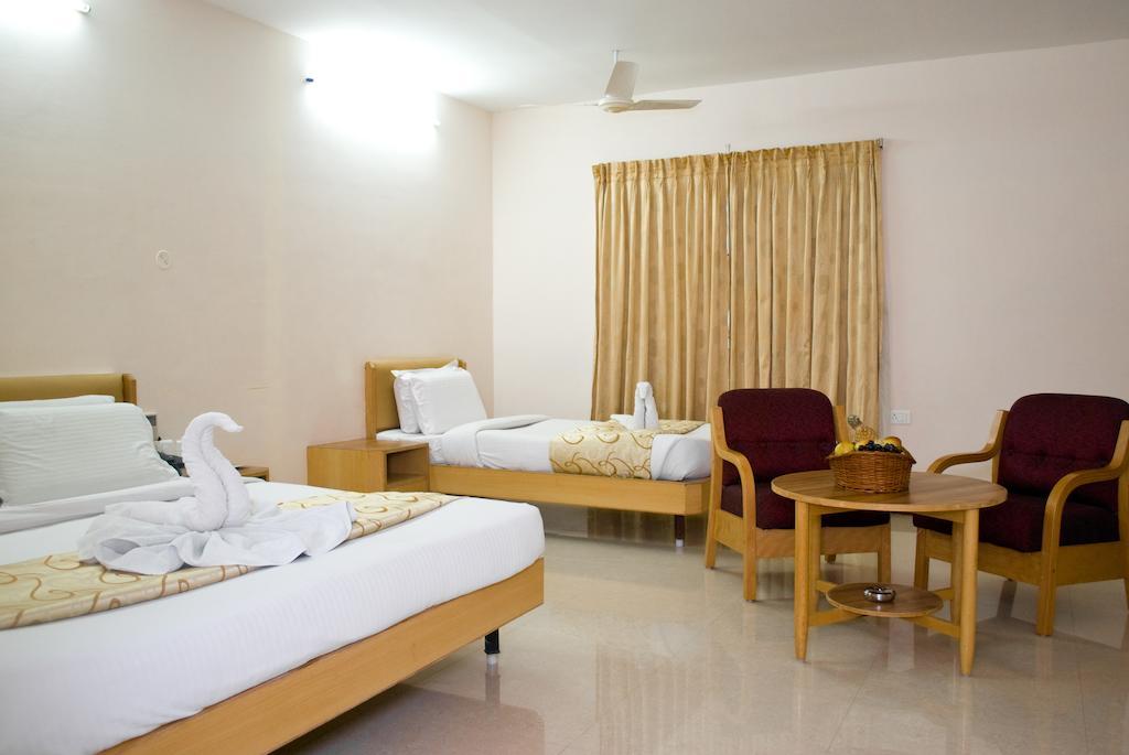 Hotel Rajadhane Maduraj Zewnętrze zdjęcie